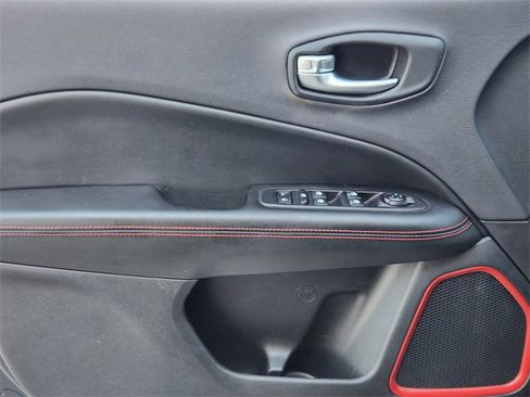 Used 2017 Jeep Compass Trailhawk w/ Leather Interior Group image 21