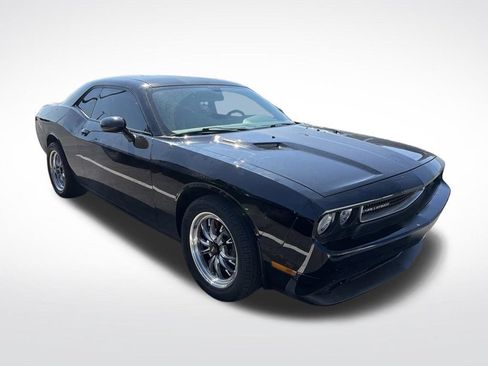 Used 2013 Dodge Challenger R/T Plus RWD image 3