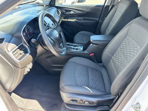 Used 2021 Chevrolet Equinox LT image 24