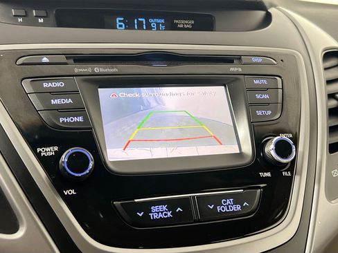 Used 2016 Hyundai Elantra SE w/ Option Group 02 FWD image 28