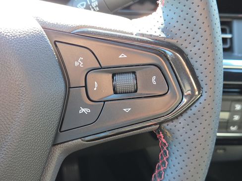 Used 2024 Chevrolet Trax RS w/ Driver Confidence Package image 26