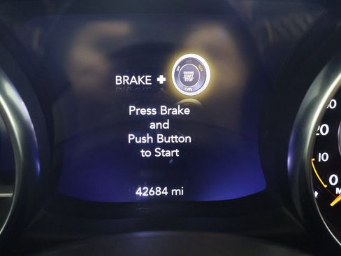 Used 2021 Jeep Wrangler Unlimited Sahara image 17