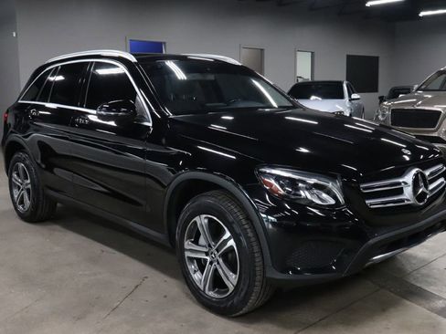 Used 2019 Mercedes-Benz GLC 300 4MATIC image 7