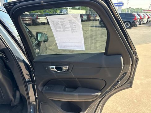 Used 2021 Volvo XC60 T5 Inscription AWD/4WD image 34