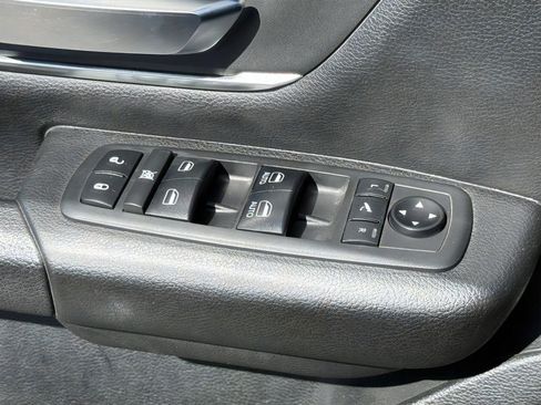 Used 2019 RAM 1500 Big Horn AWD/4WD image 24