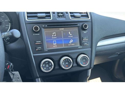 Used 2018 Subaru Forester 2.5i AWD/4WD image 16