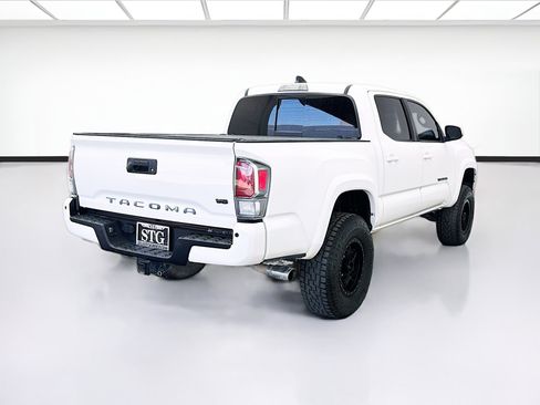 Used 2020 Toyota Tacoma TRD Sport w/ Technology Package AWD/4WD image 4