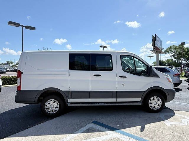 Used 2015 Ford Transit 250 130 Low Roof w/ Exterior Upgrade Package RWD image 8