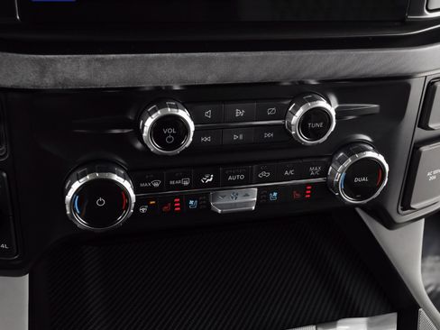 Used 2023 Ford F250 Limited w/ FX4 Off-Road Package image 19