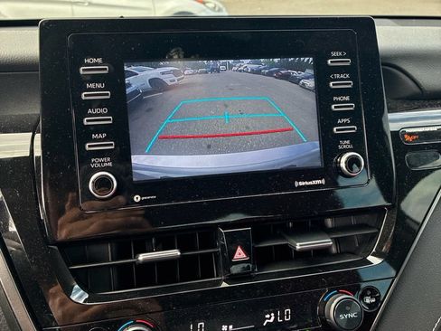 Used 2023 Toyota Camry SE FWD image 15