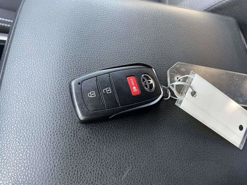 Used 2024 Toyota Tacoma TRD Sport image 31