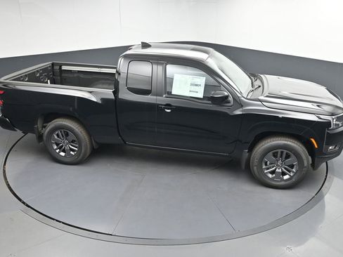 New 2025 Nissan Frontier SV w/ SV Convenience Package RWD image 32