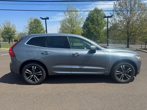 Used 2020 Volvo XC60 T5 Momentum w/ Protection Package Premier image 5