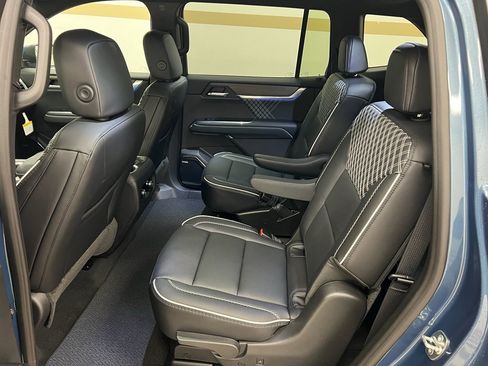 New 2026 GMC Acadia Denali w/ Super Cruise Package image 12