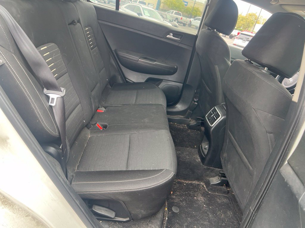 Used 2018 Kia Sportage LX AWD/4WD image 16
