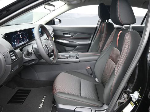 New 2026 Nissan Sentra SR w/ Floor Mat Package FWD image 9