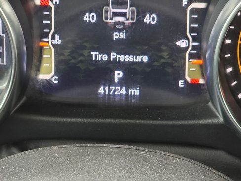 Used 2023 Jeep Wrangler Sahara w/ Cold Weather Group image 27