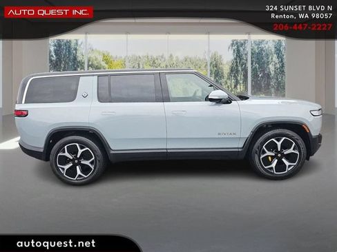 Used 2023 Rivian R1S Adventure AWD/4WD image 4