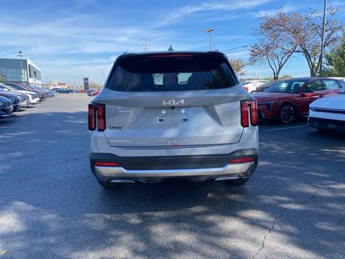 New 2026 Kia Sorento S image 6