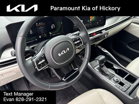 Used 2025 Kia Sorento S w/ Panoramic Sunroof Package FWD image 24