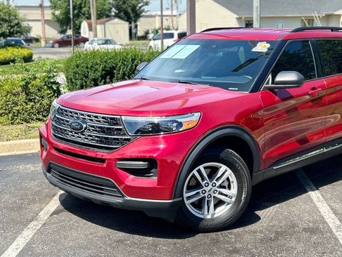 Used 2020 Ford Explorer XLT AWD/4WD image 3