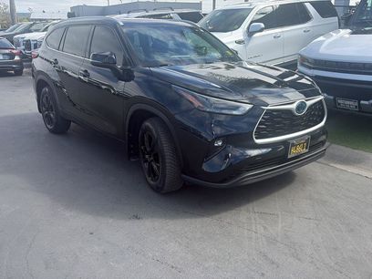 Used 2022 Toyota Highlander XLE