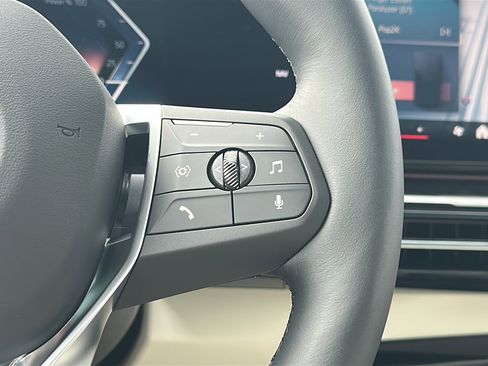 New 2026 BMW X2 xDrive28i w/ Technology Package image 19