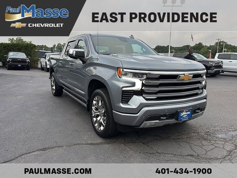 Certified 2025 Chevrolet Silverado 1500 High Country AWD/4WD image 3