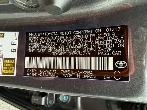 Used 2017 Toyota Prius Four w/ Carpet Mat Package FWD image 30