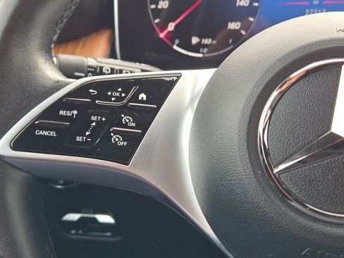 Used 2023 Mercedes-Benz GLC 300 4MATIC image 40