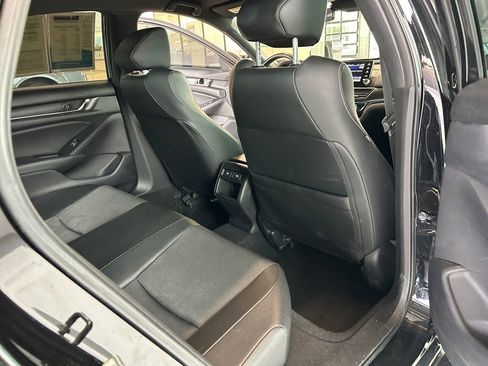 Used 2021 Honda Accord Sport image 18