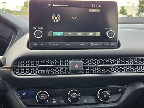 Used 2025 Honda HR-V Sport image 19