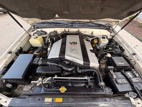 Used 1999 Lexus LX 470 4WD image 41
