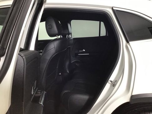 Used 2023 Mercedes-Benz GLA 250 4MATIC image 18