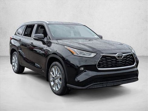 New 2026 Toyota Highlander Limited image 7