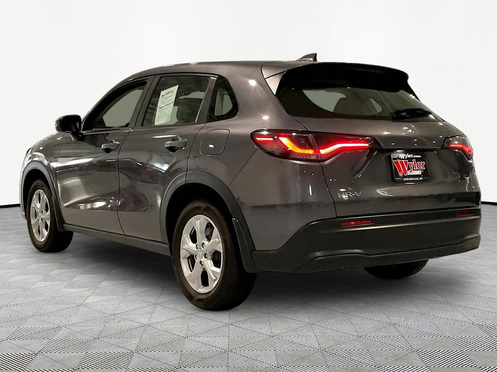 Used 2025 Honda HR-V LX image 4