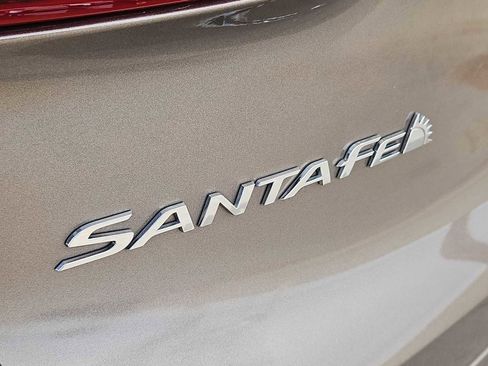 Used 2019 Hyundai Santa Fe Limited image 13