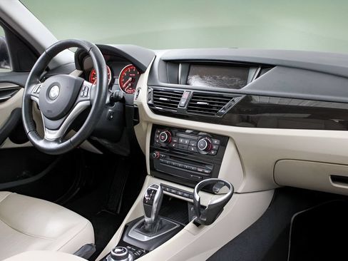 Used 2014 BMW X1 xDrive28i AWD/4WD image 18
