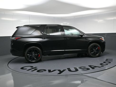 Used 2021 Chevrolet Traverse Premier w/ Redline Edition AWD/4WD image 10