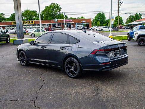 Used 2025 Honda Accord SE image 5