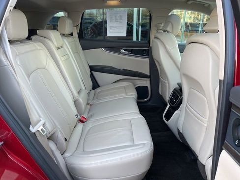 Used 2016 Lincoln MKX Reserve w/ Technology Package image 21