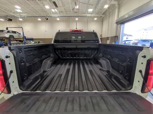 Used 2024 Chevrolet Colorado ZR2 w/ Safety Package AWD/4WD image 16