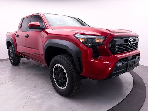 Used 2024 Toyota Tacoma TRD Off-Road AWD/4WD image 10