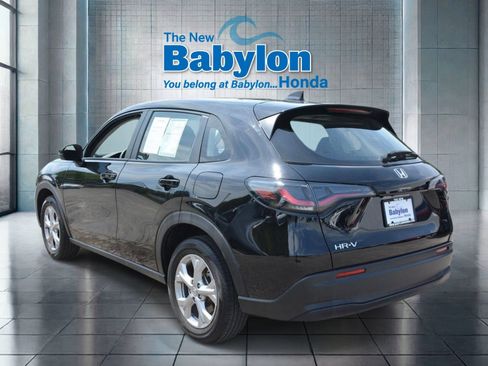 Used 2024 Honda HR-V LX image 3