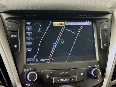 Used 2017 Hyundai Veloster Value Edition FWD image 21