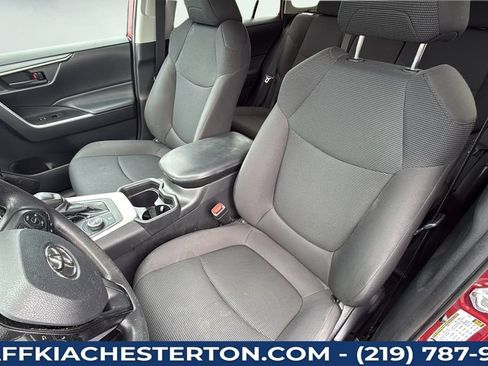 Used 2021 Toyota RAV4 LE AWD/4WD image 35