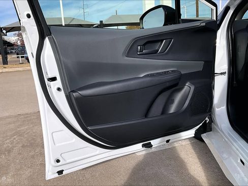 New 2026 Toyota Prius LE image 10