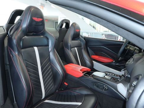 Used 2023 Aston Martin V12 Vantage Roadster RWD image 33
