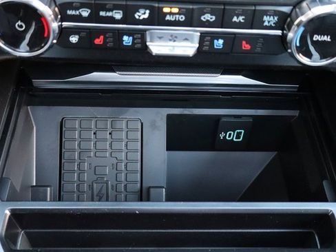 New 2026 Ford F350 Platinum w/ FX4 Off-Road Package image 12