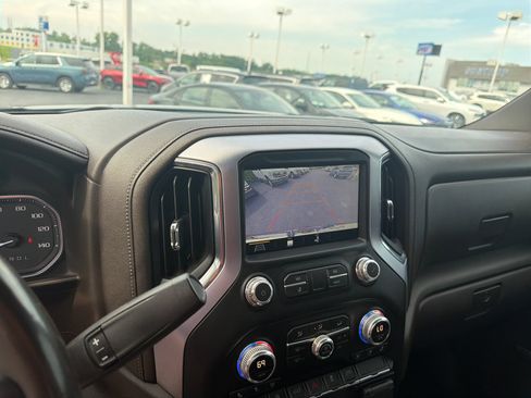 Used 2019 GMC Sierra 1500 SLT w/ SLT Premium Package AWD/4WD image 16